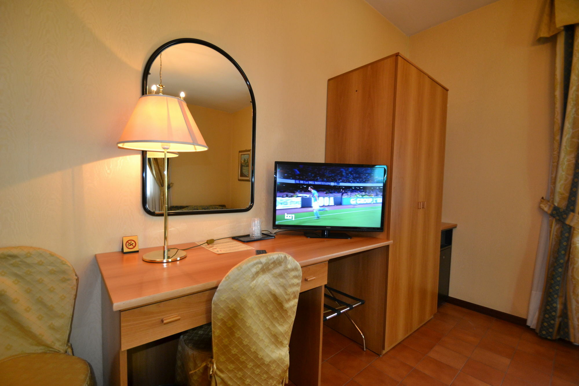 Hotel Residence Парма Екстер'єр фото