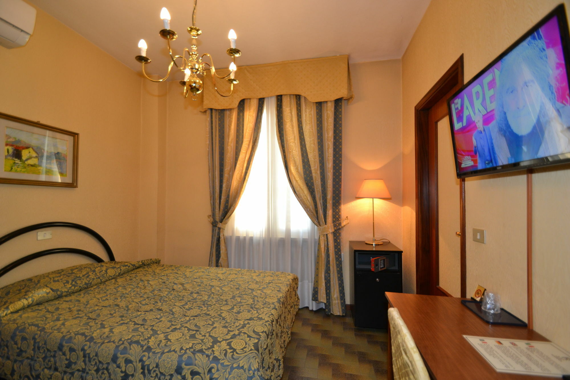 Hotel Residence Парма Екстер'єр фото